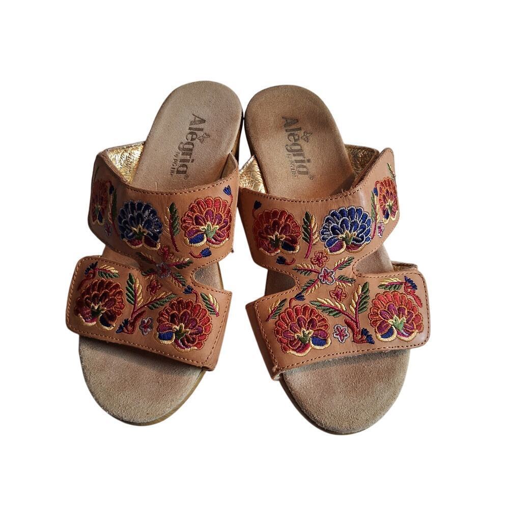 Alegria Size 8 Wedges